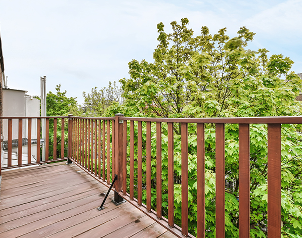 Deck Power Washing Surrey, Fence Cleaning Vancouver, Wood Deck Restoration