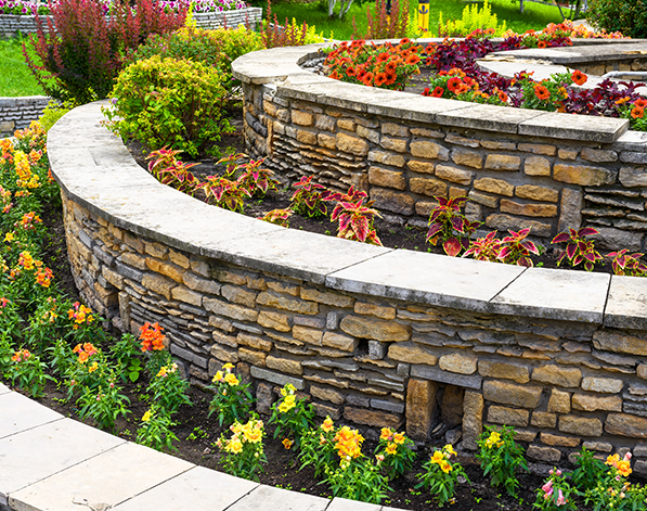 Retaining wall construction Surrey, Allan Block & Alum Block Retaining Walls Vancouver